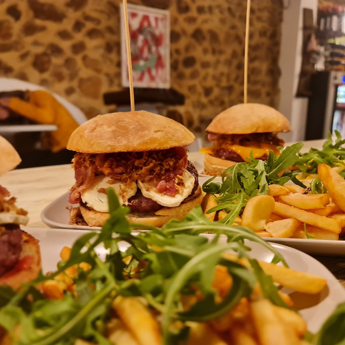 PIZZERIA FORN DE LA VALL Y DESAYUNOS