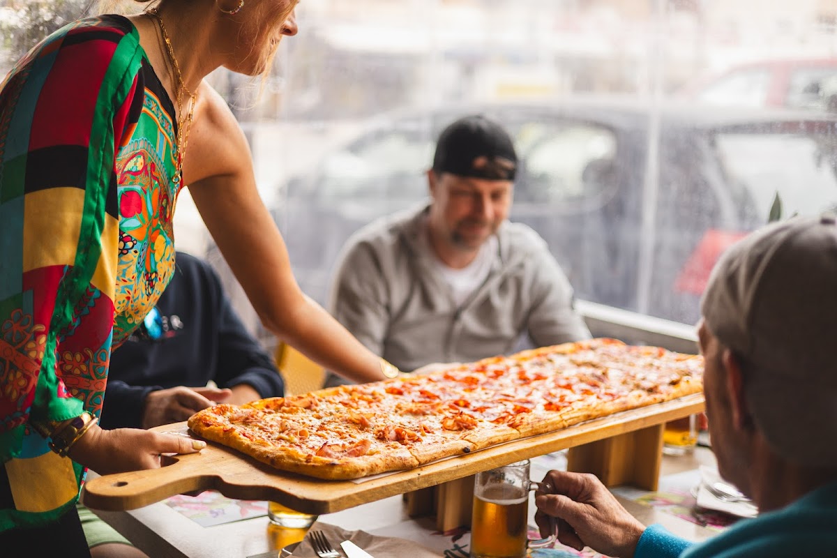 Encanto Metros de Pizza