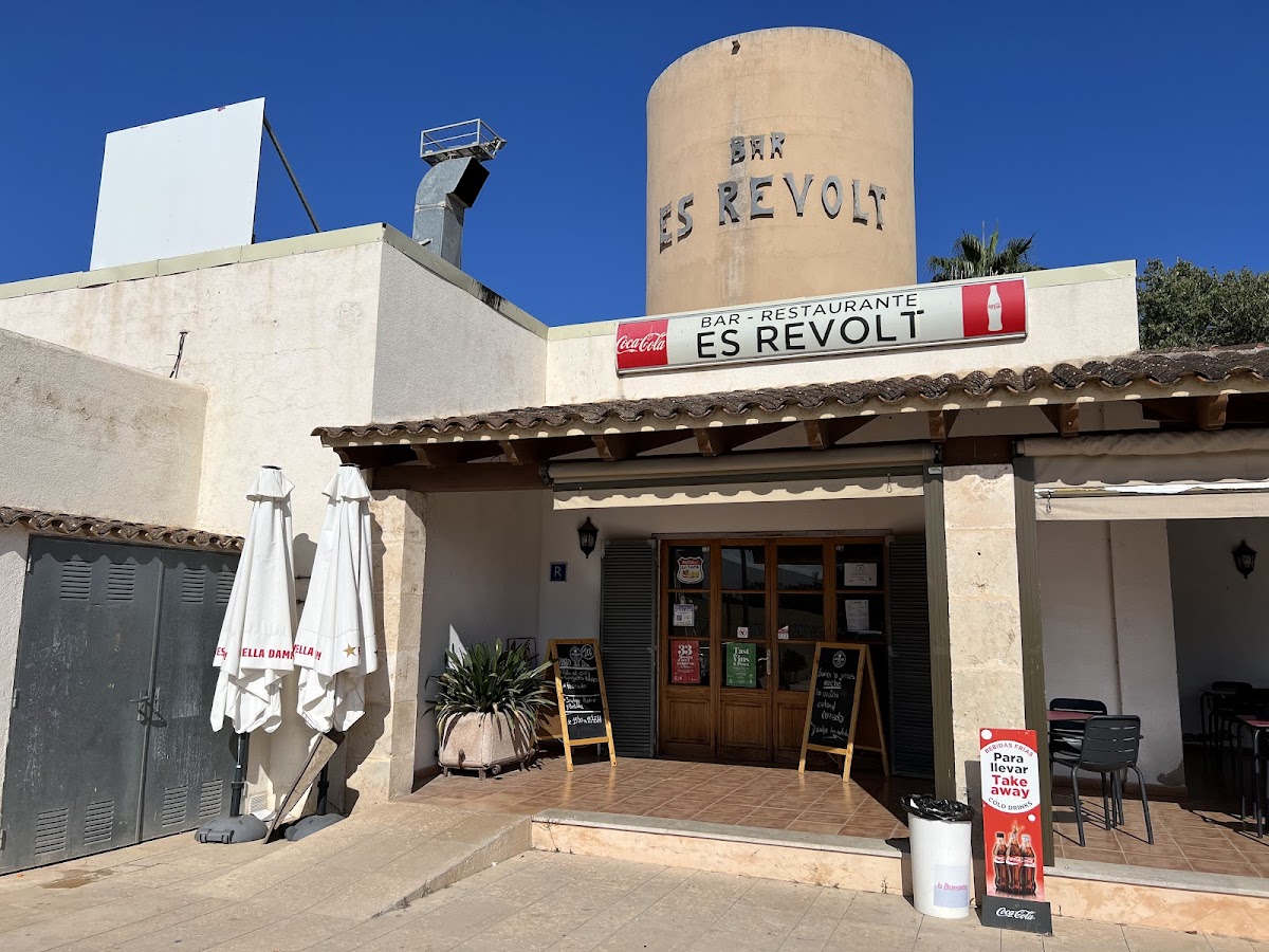 Restaurant “Es Revolt”