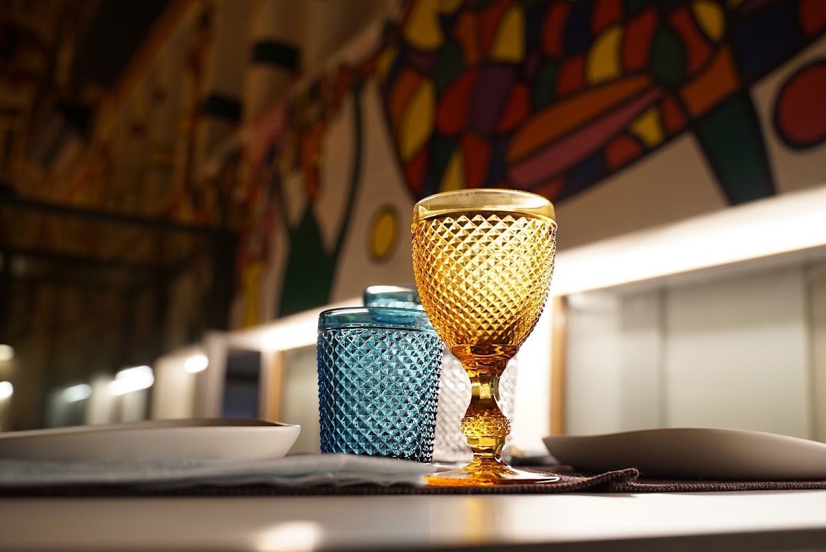 ARTWALL Bar - Restaurant