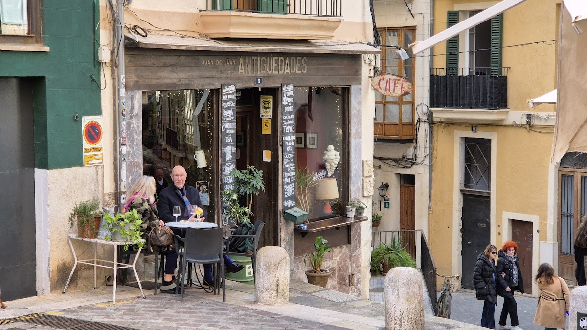 Antiquari