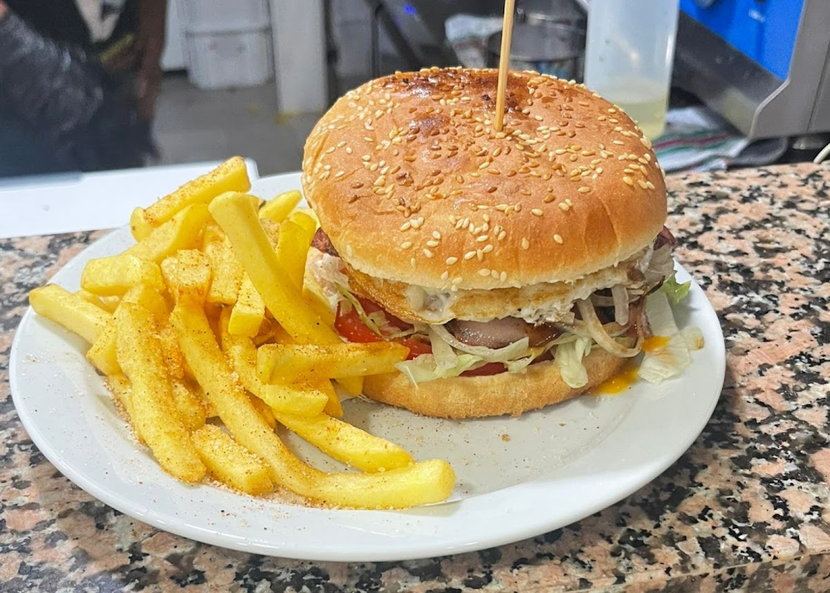 JUSTO TAPAS