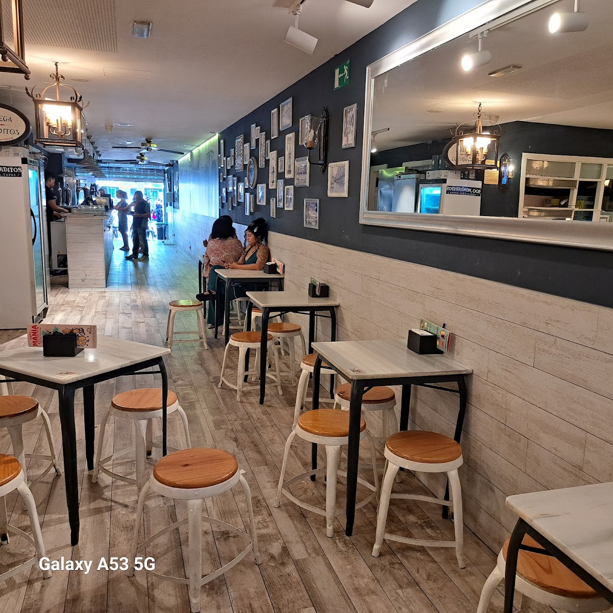 100 Montaditos