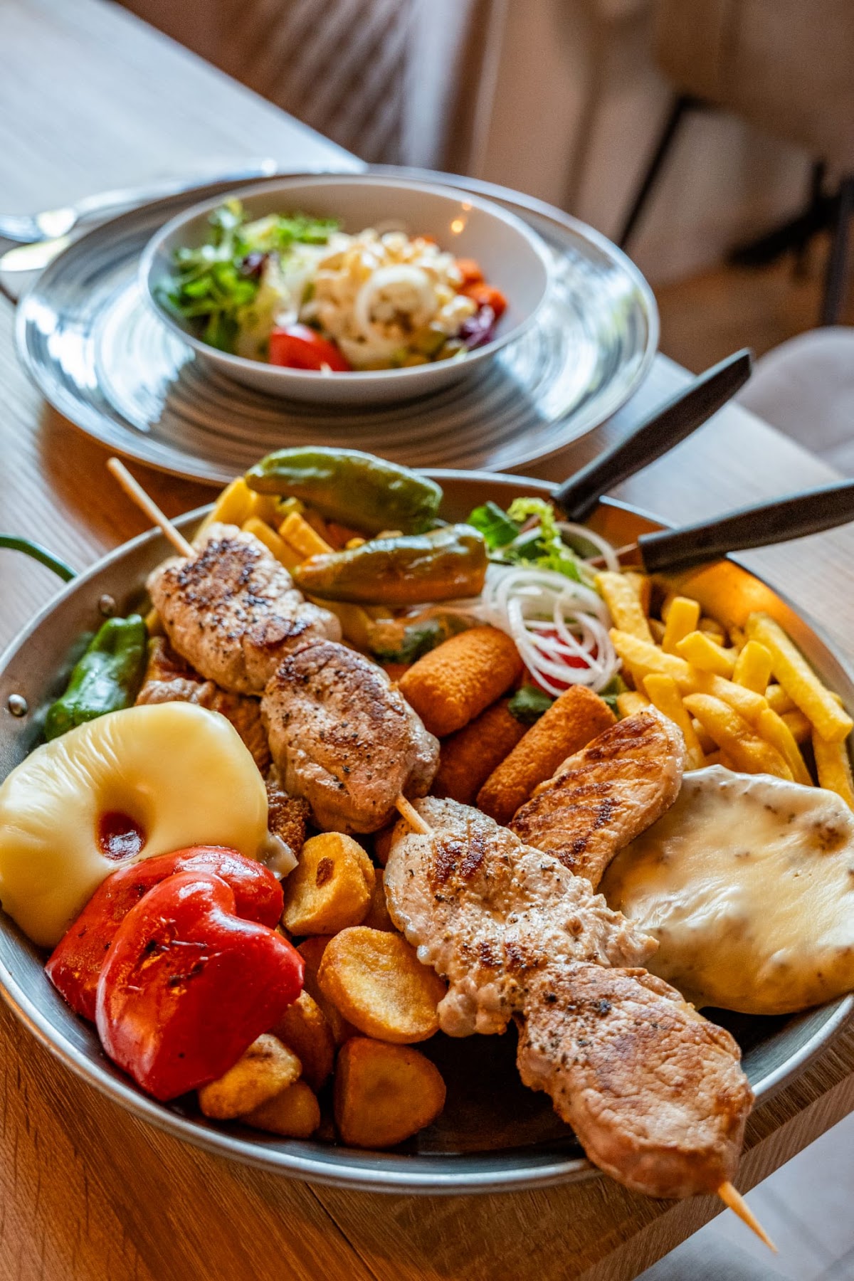 MA-15 Restaurant Escalope