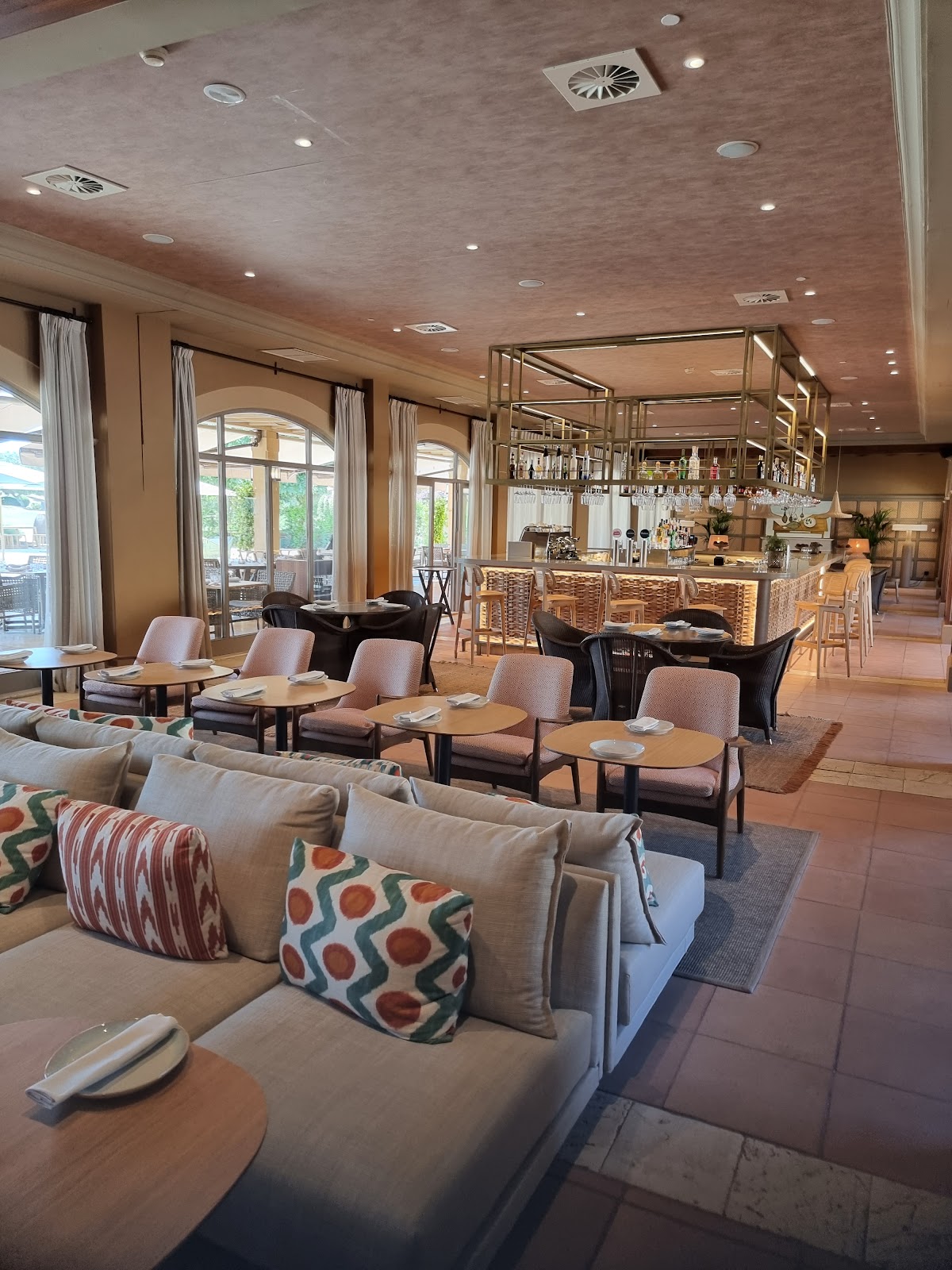 Es Camp Restaurant