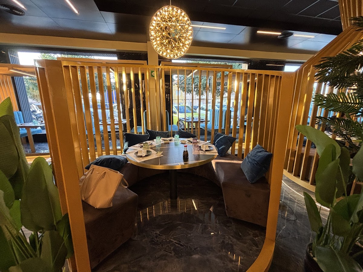 La Bella Restaurant - Asian Fusion