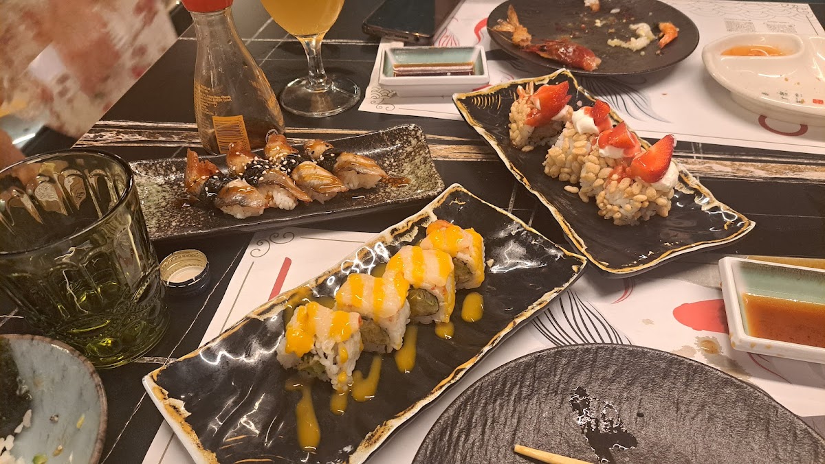 La Bella Restaurant - Asian Fusion