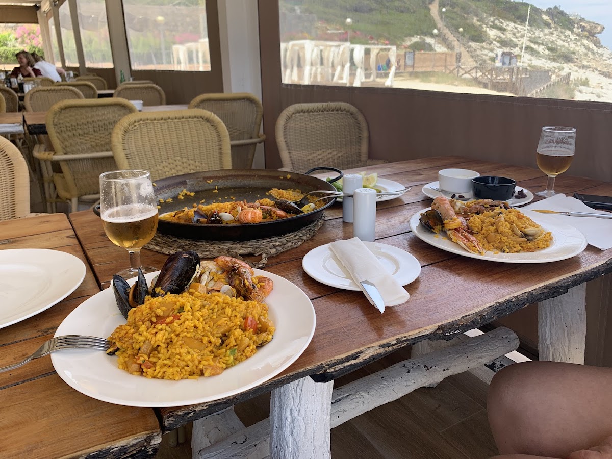 Mirablau Beach Bar & Restaurant
