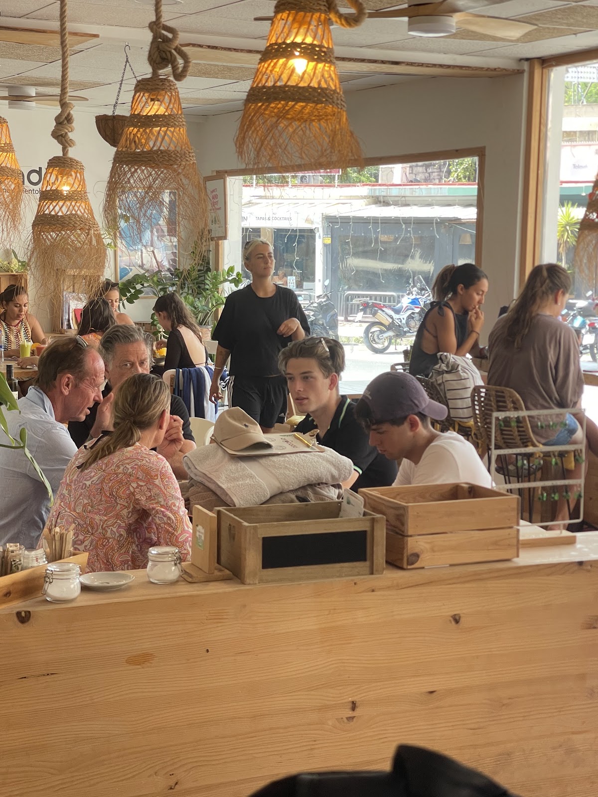 Avocado Mallorca | Brunch & Lunch | Coffee & Juice in Cala Major