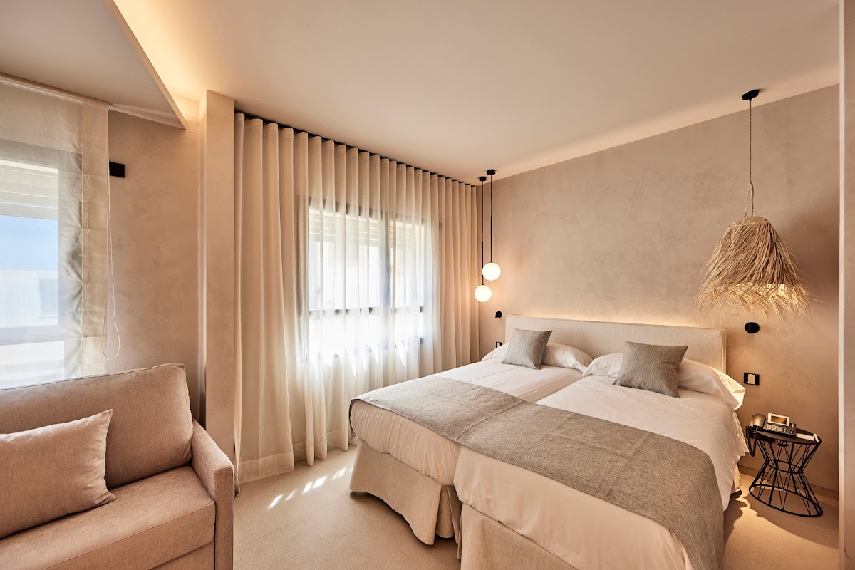 Joe's Gomila Hotel