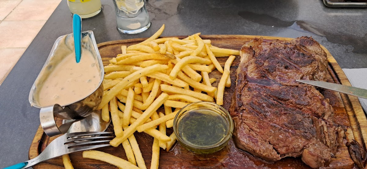 Vora Mar Restaurant