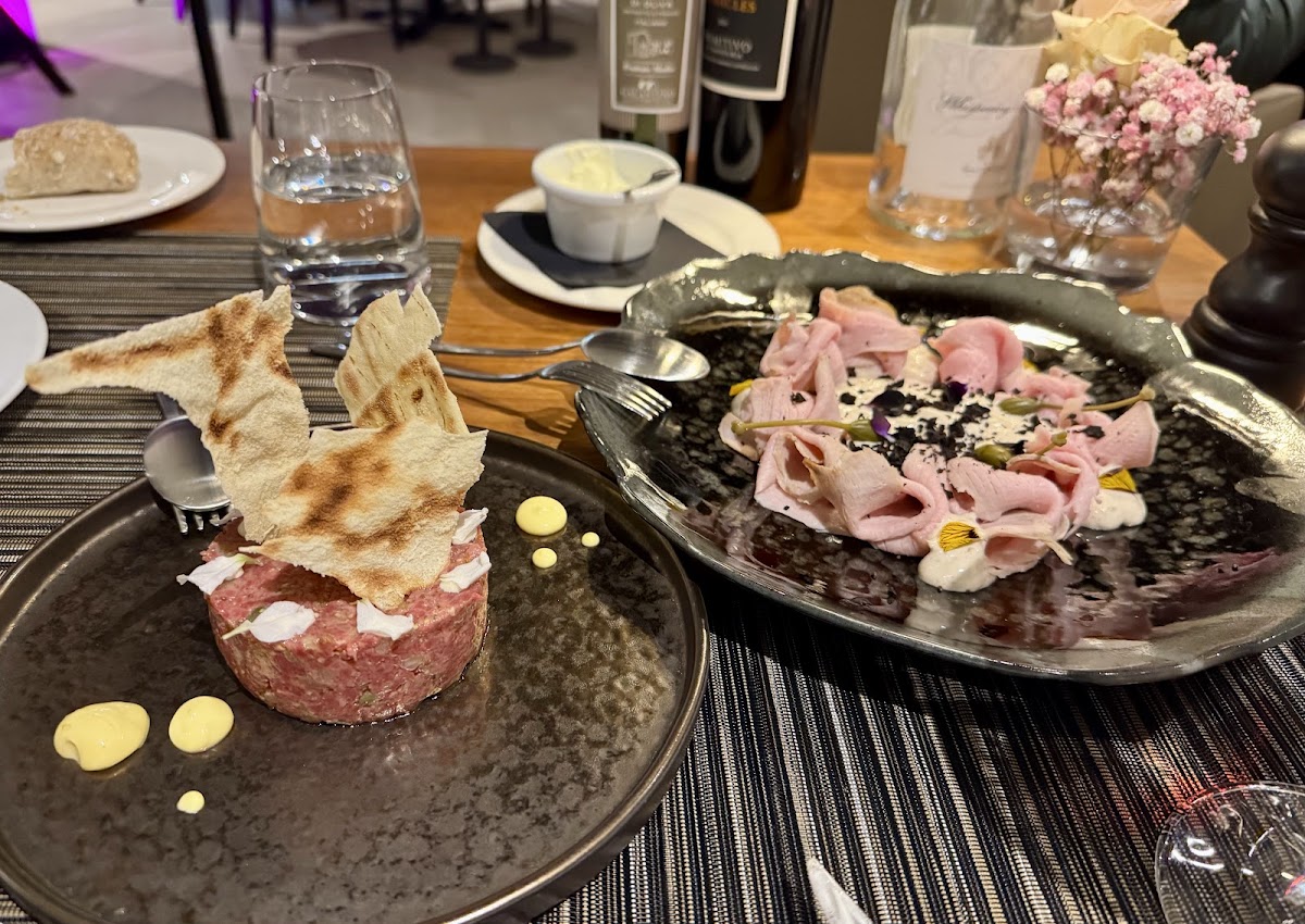 Pinos Restaurant