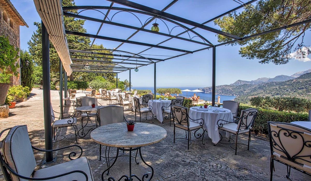 Es Pi Restaurant