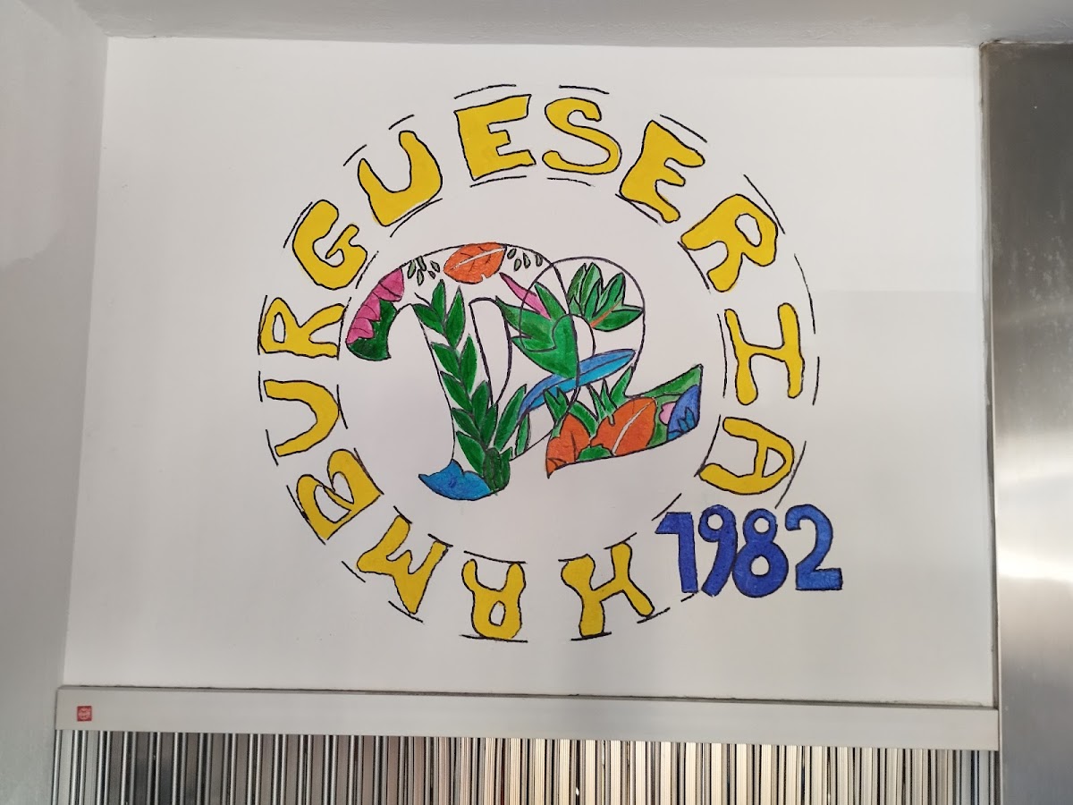 Hamburguesería D-2 desde 1982