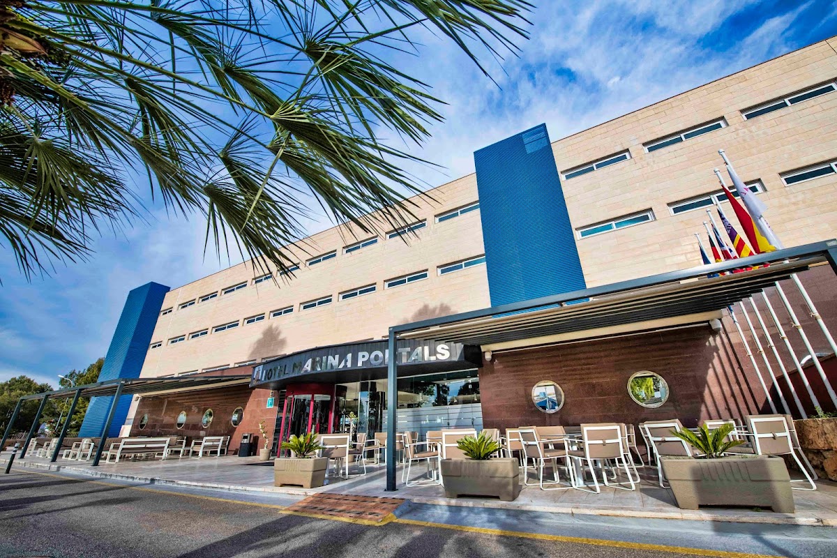 Sallès Hotels Marina Portals