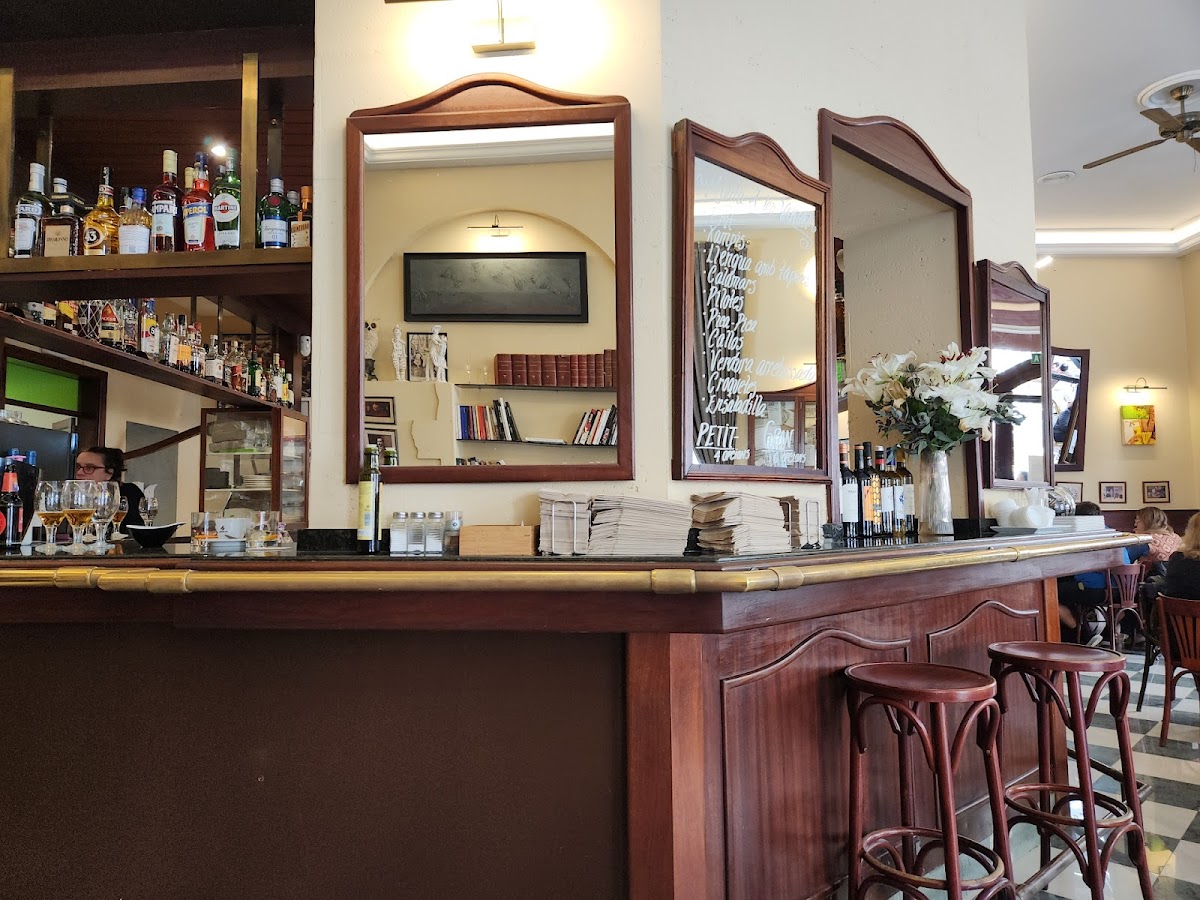 Bar Monaco