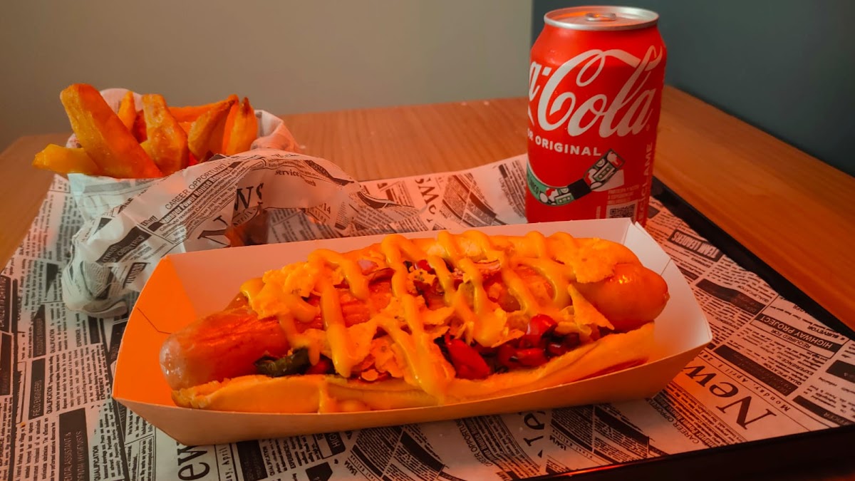 DOGGITO - Hot Dogs, Food & Drinks