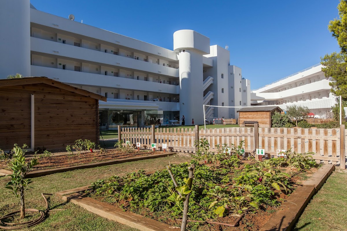 FERGUS Style Cala Blanca Suites