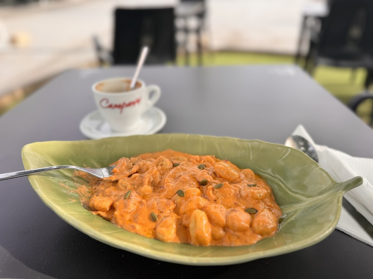 Macana gastro bar
