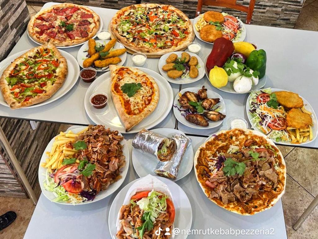 Nemrut Kebab Pizza2