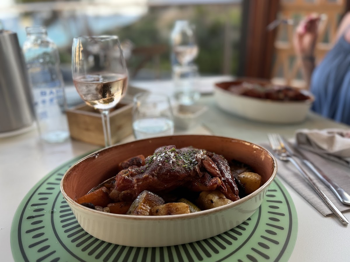 Bahía Seaside Restaurant