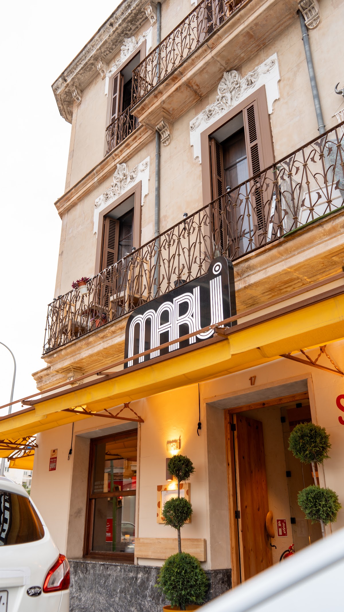 Marui Sushi & Japanese Restaurant