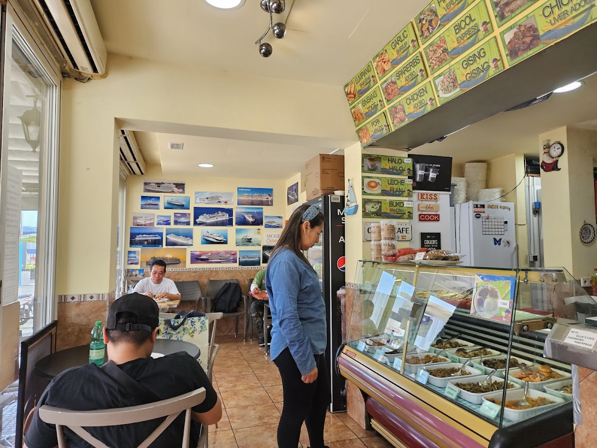Ollie's Cafe
