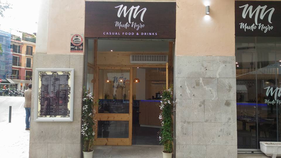 Manto Negro Tapas Bar