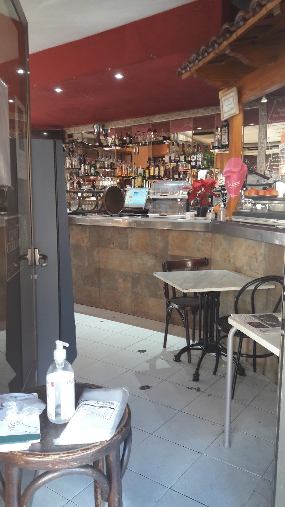 Bar Can Tornem-hi