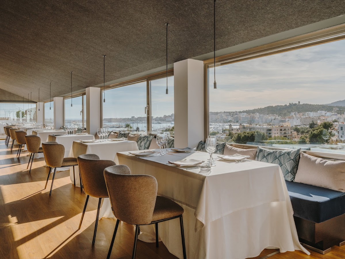 L'Àtic Restaurant. Hotel saratoga