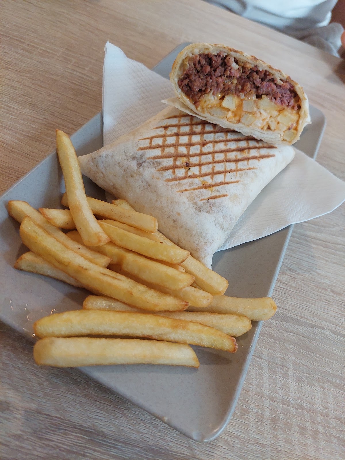 Restaurante Perla Halal PELE GALAU