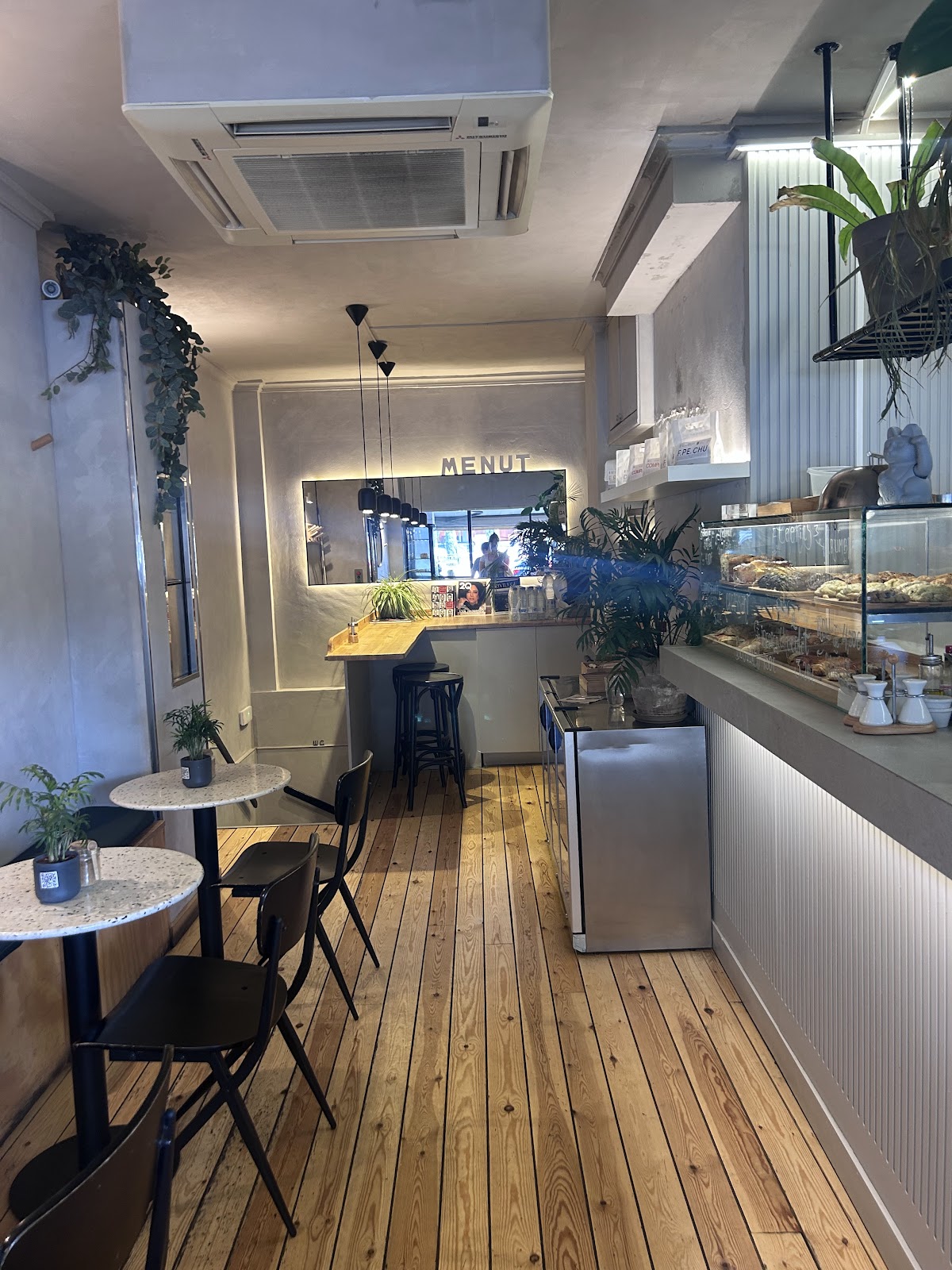 MENUT CAFÈ - Cafetería de Especialidad | Brunch | Desayunos