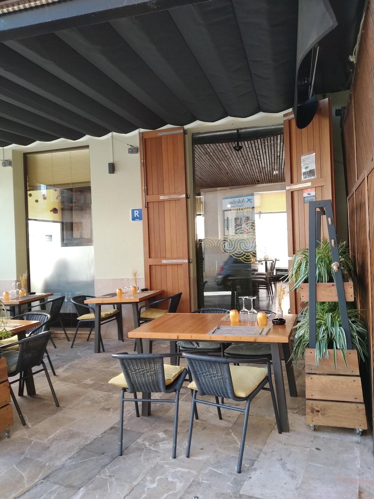 D Menu