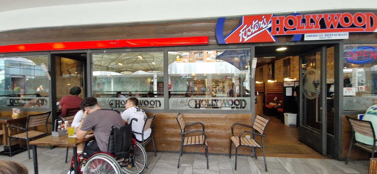 Foster's Hollywood