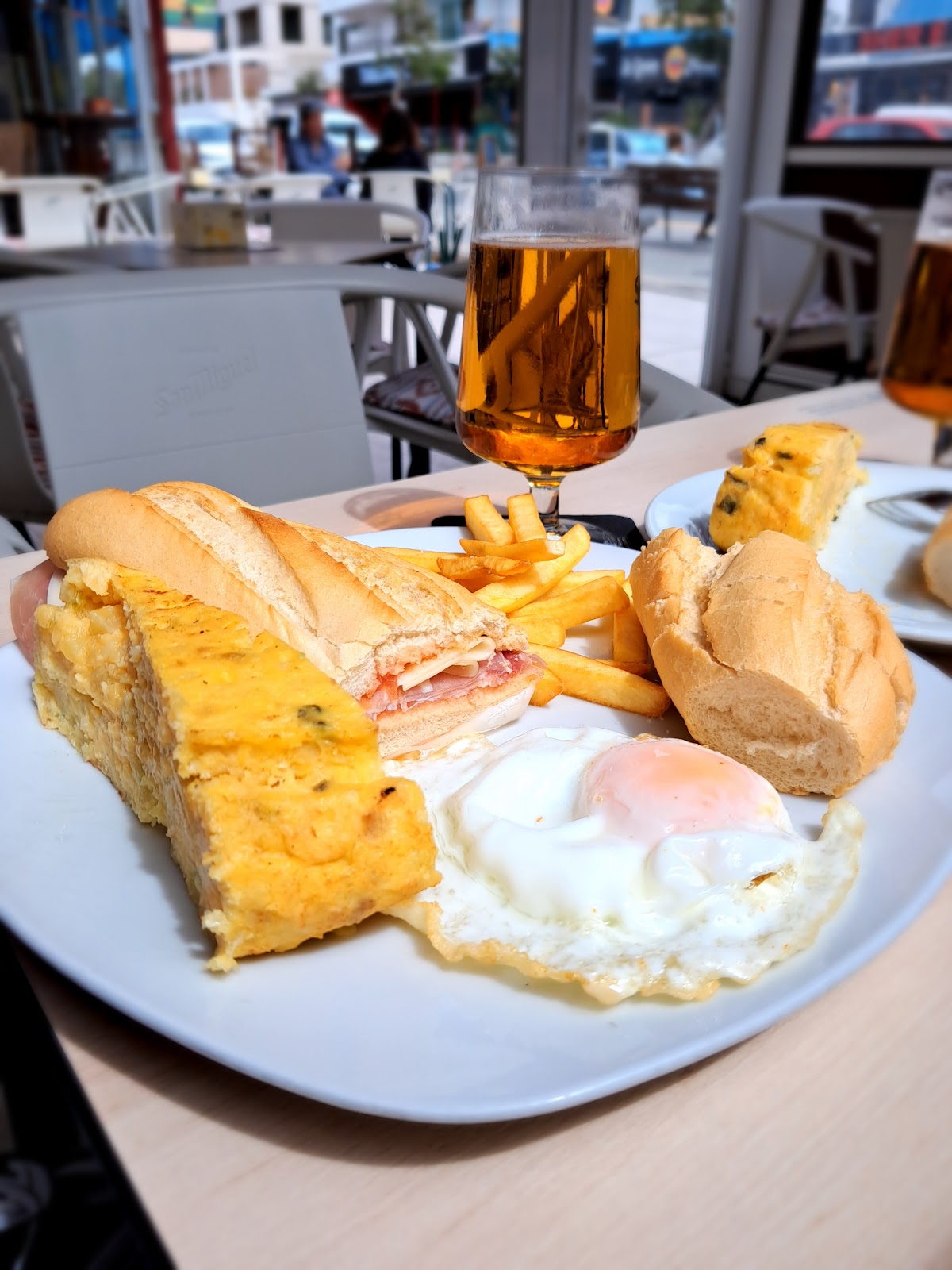 Bar CafeterĂa lipari